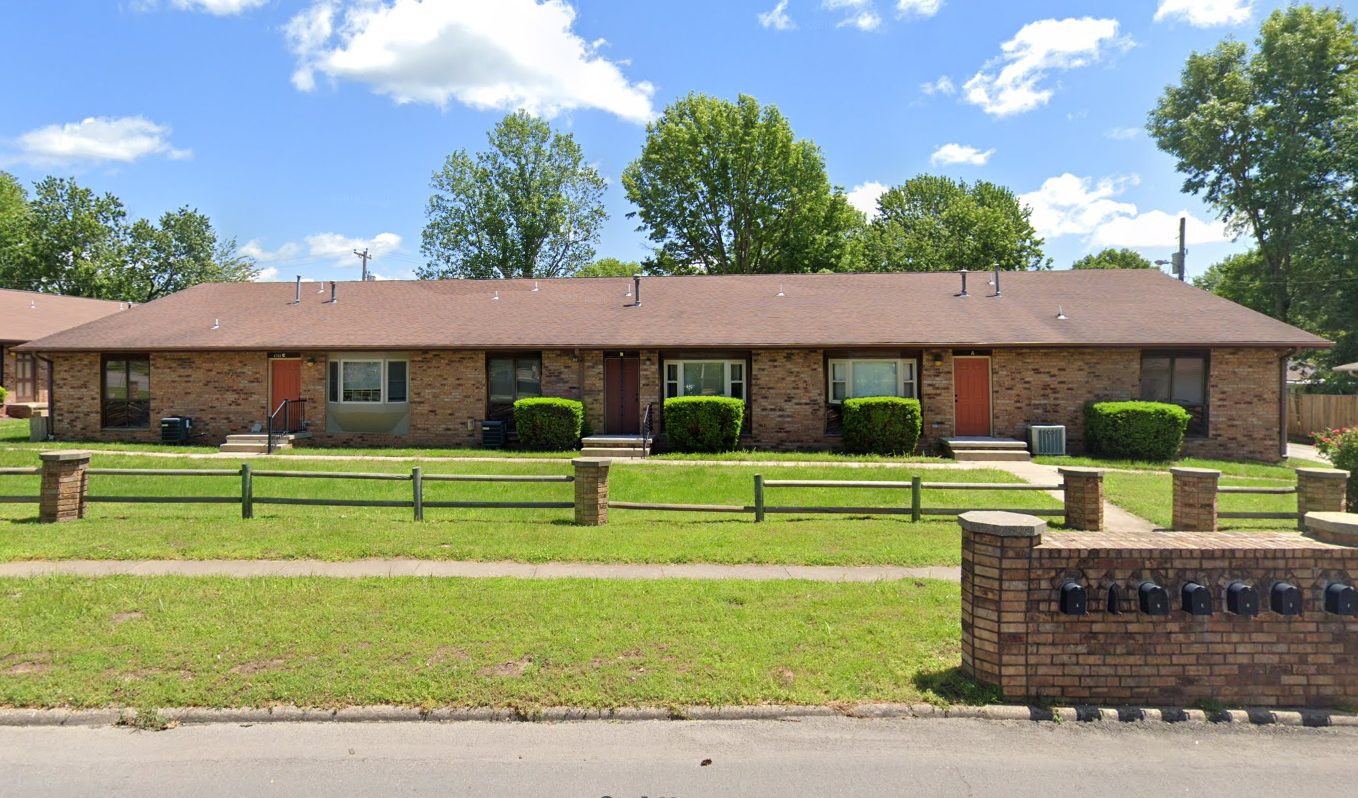 Weller Apartments exterior